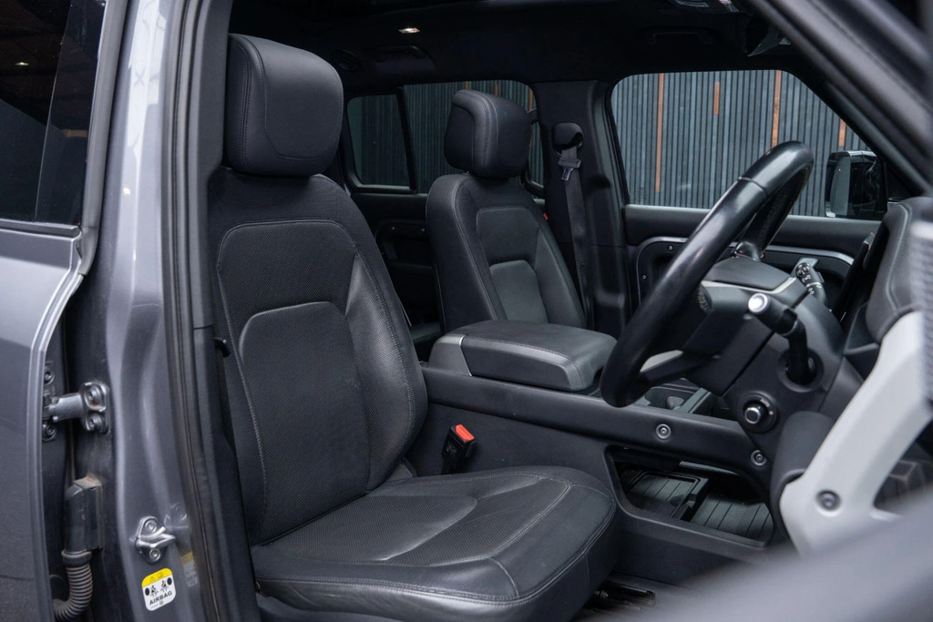 Land Rover Defender 130 Defender First Ed D Mhev Grey #2