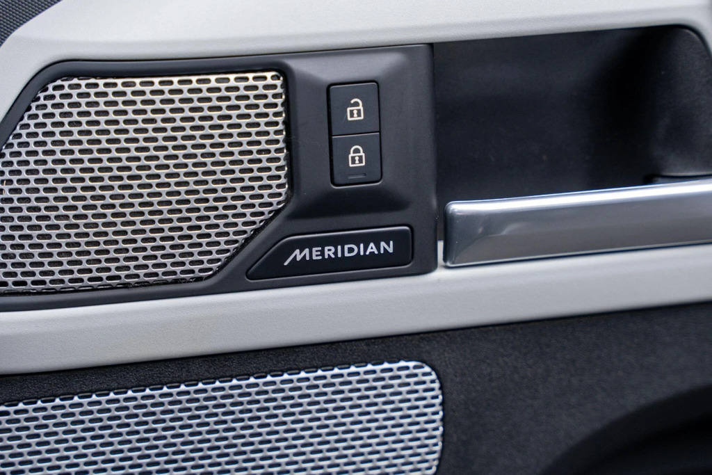 Land Rover Defender 130 Defender First Ed D Mhev Grey #8