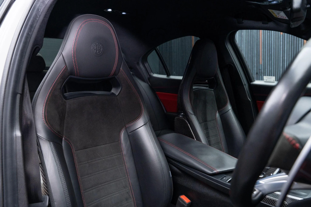 Alfa Romeo Giulia Red #12