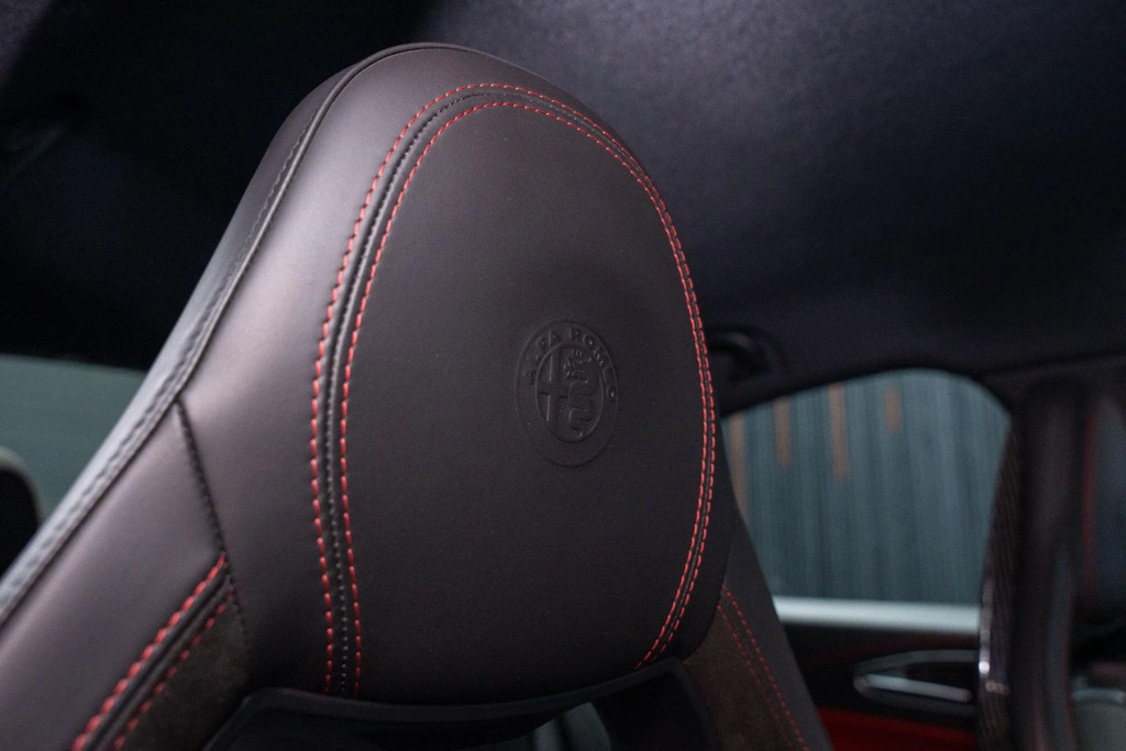 Alfa Romeo Giulia Red #42