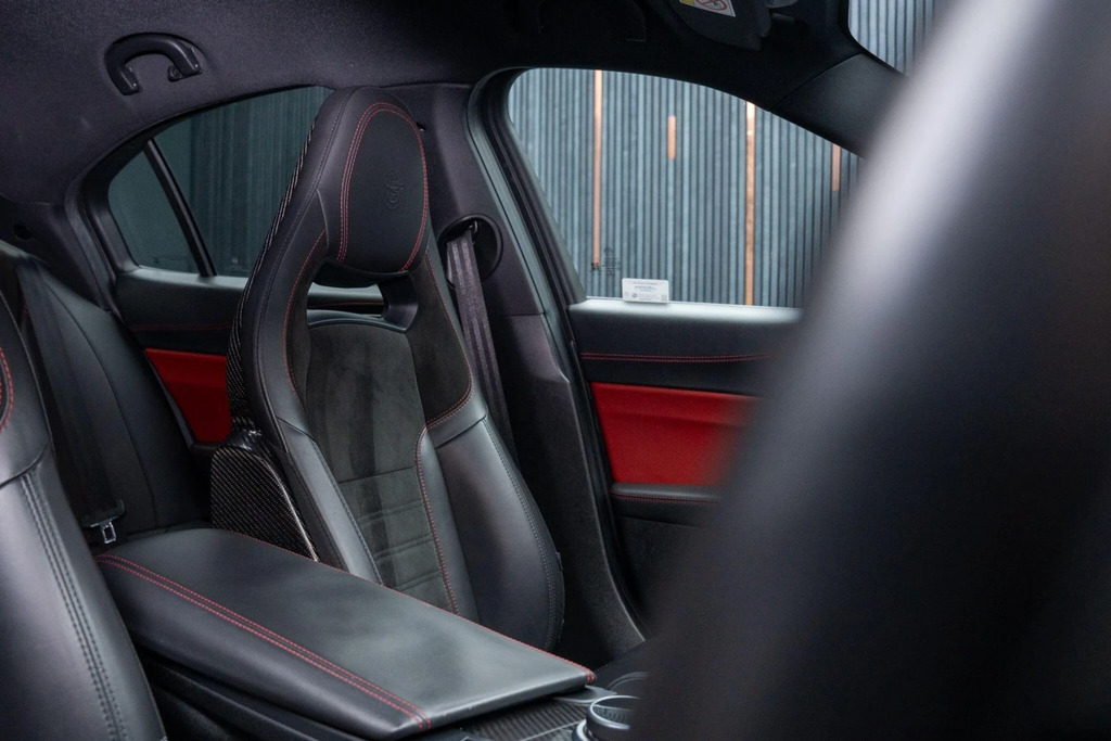 Alfa Romeo Giulia Red #40