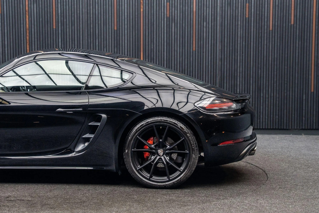 Porsche 718 Cayman 2L Null Silver #17