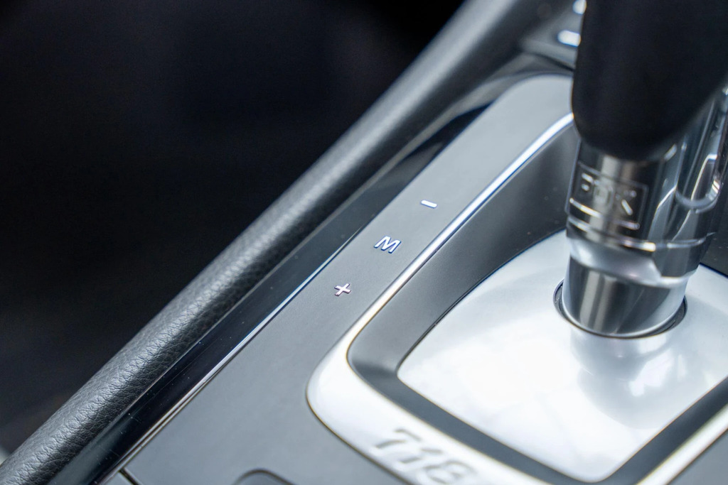 Porsche 718 Cayman 2L Null Silver #33