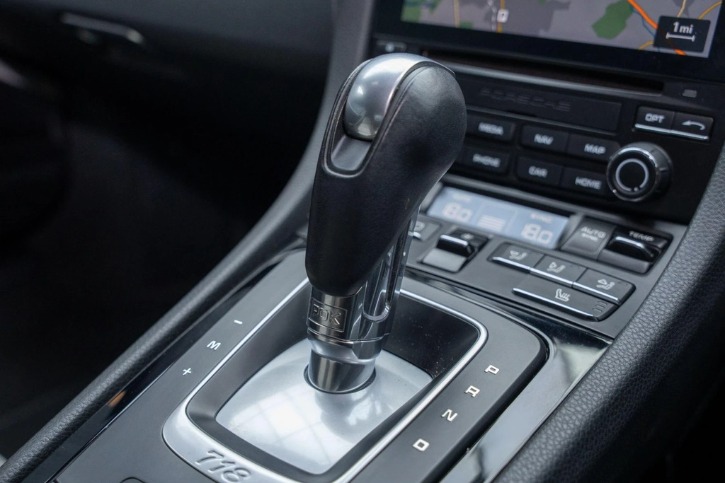 Porsche 718 Cayman 2L Null Silver #34
