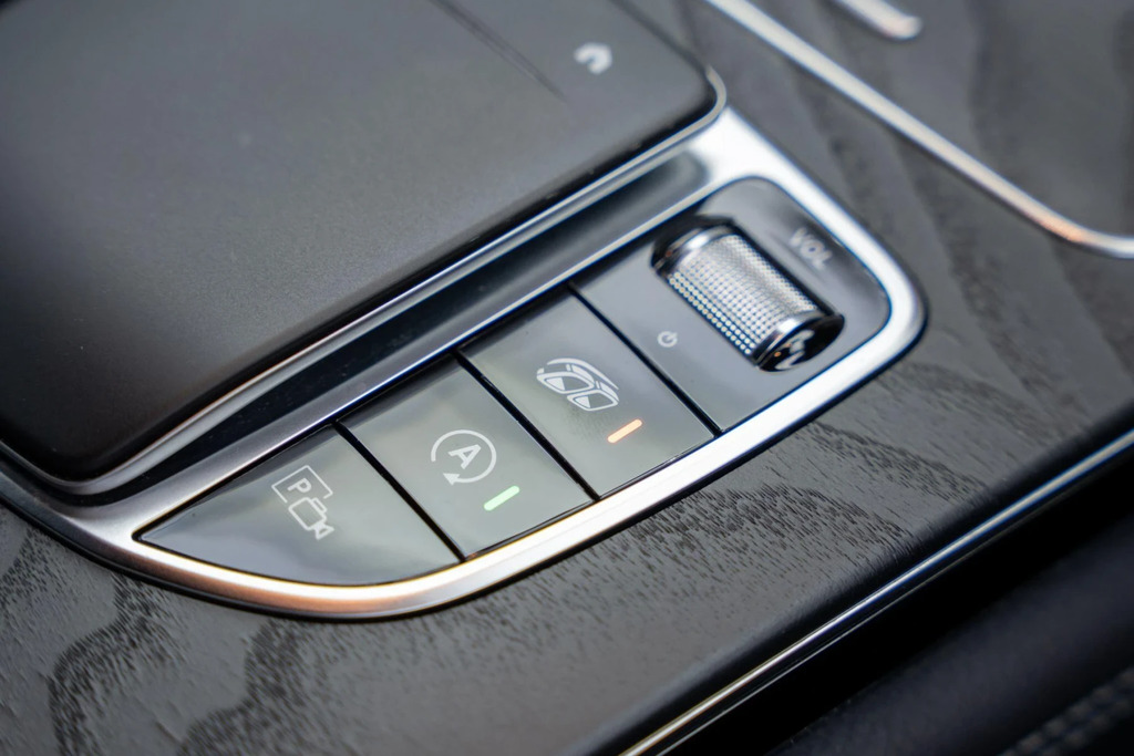Mercedes-Benz GLC Class Grey #26