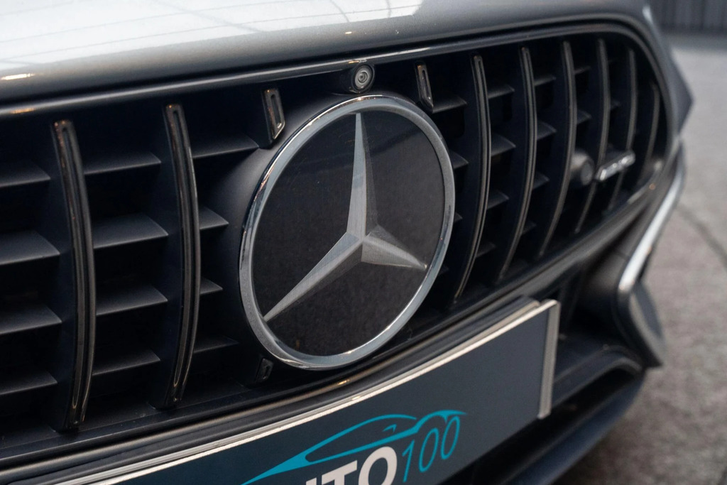 Mercedes-Benz SL Class #33