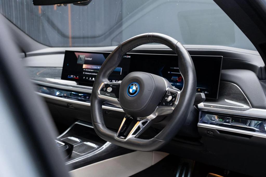 BMW i7 I7 M70 Xdrive Blue #43