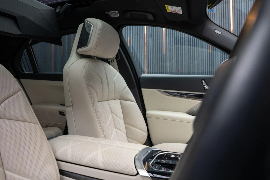 BMW i7 I7 M70 Xdrive Blue #46
