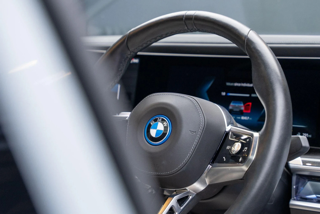 BMW i7 I7 M70 Xdrive Blue #51