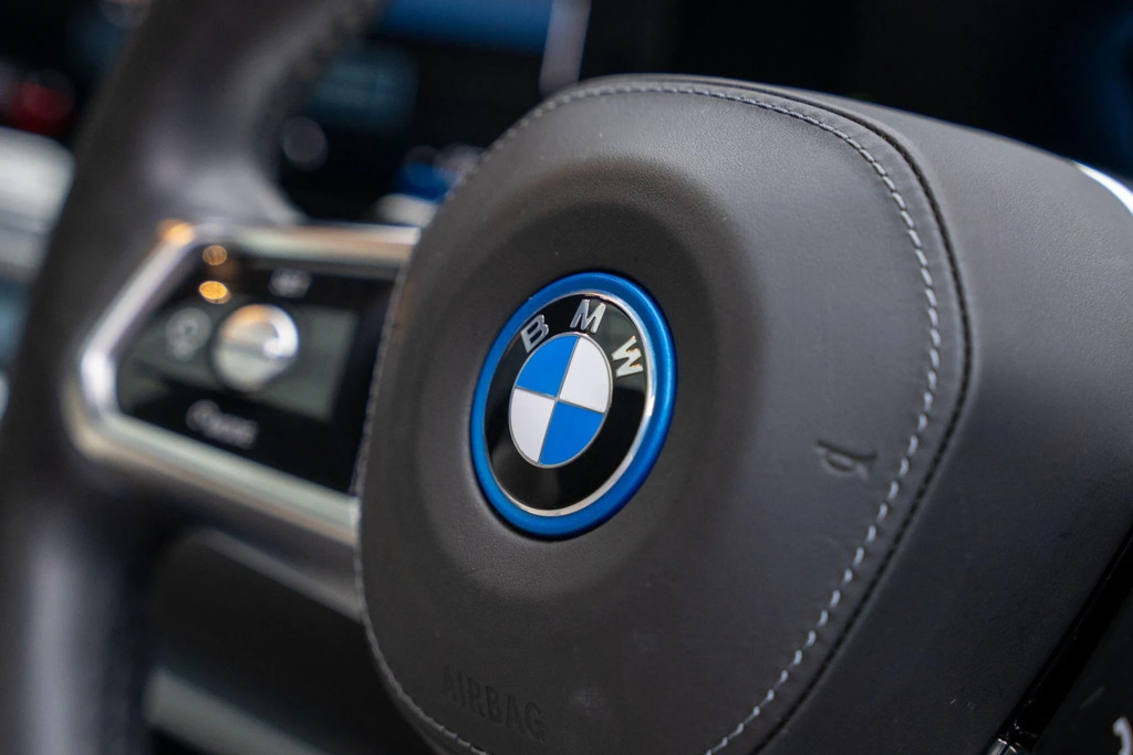 BMW i7 I7 M70 Xdrive Blue #37