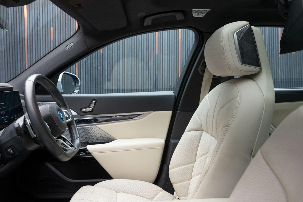 BMW i7 I7 M70 Xdrive Blue #52
