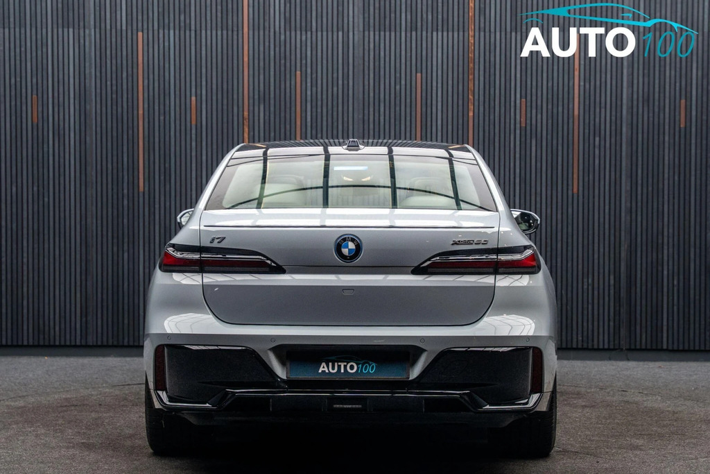 BMW i7 I7 M70 Xdrive Blue #20