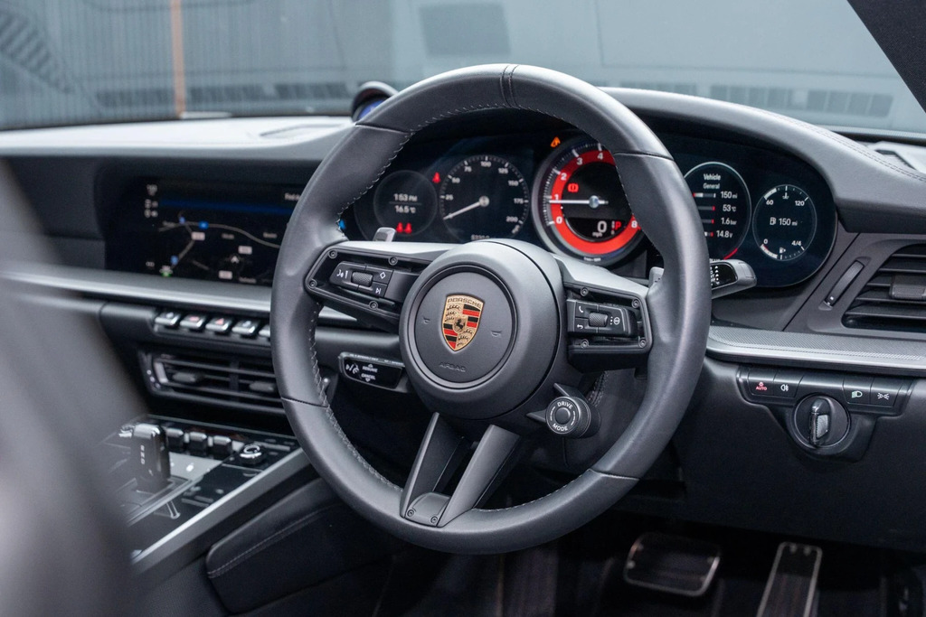 Porsche 911 Targa 4S 2024 Black #39