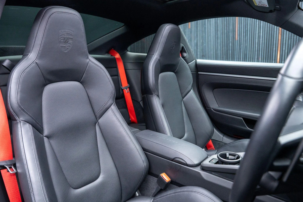 Porsche 911 Targa 4S 2024 Black #12