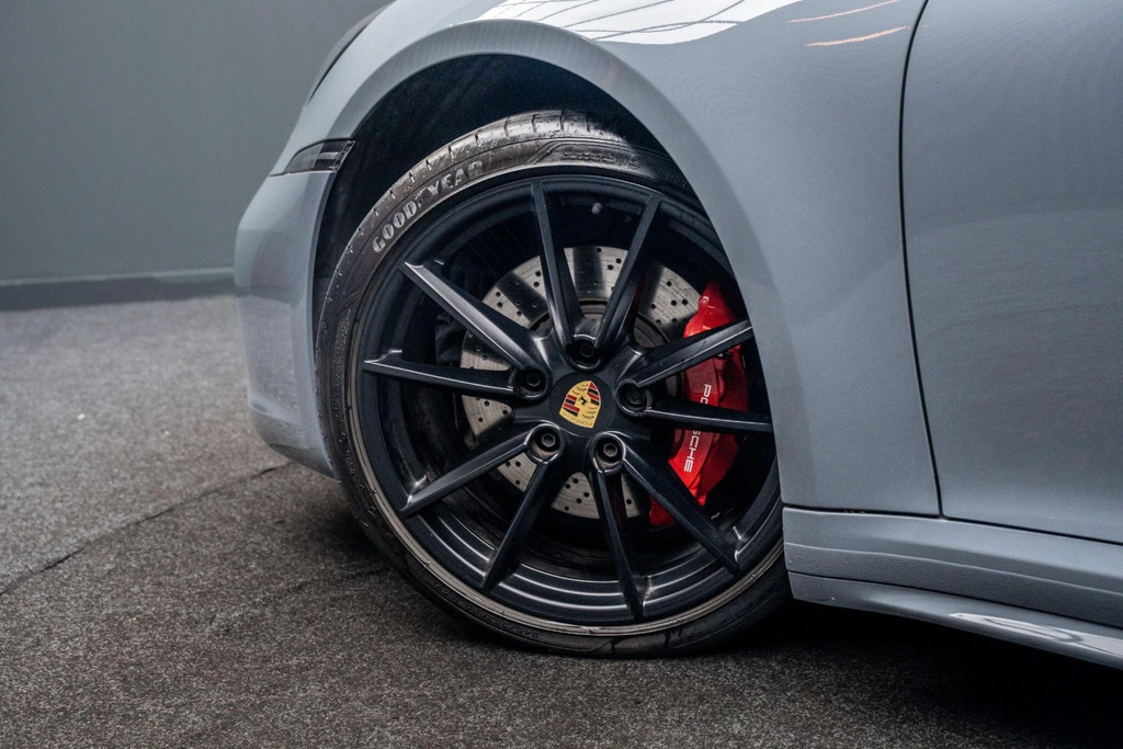 Porsche 911 Targa 4S 2024 Black #13