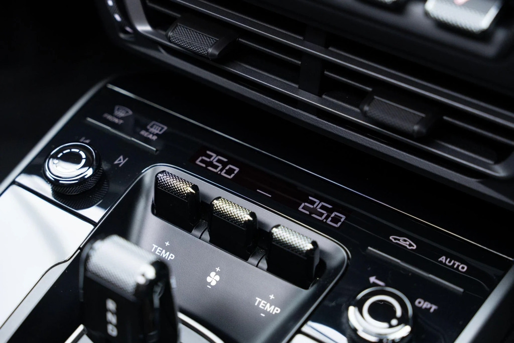 Porsche 911 Targa 4S 2024 Black #34