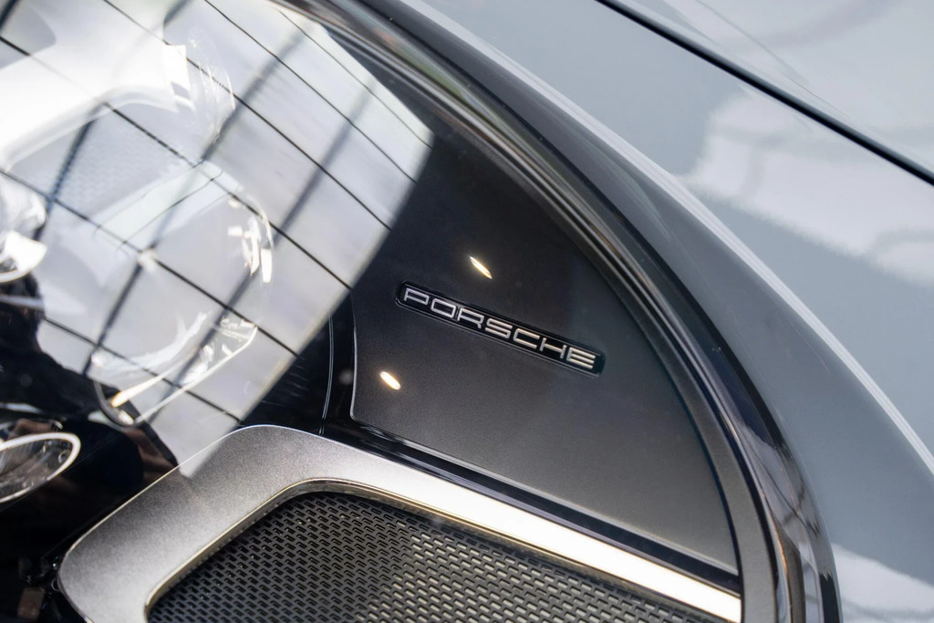 Porsche 911 Targa 4S 2024 Black #27