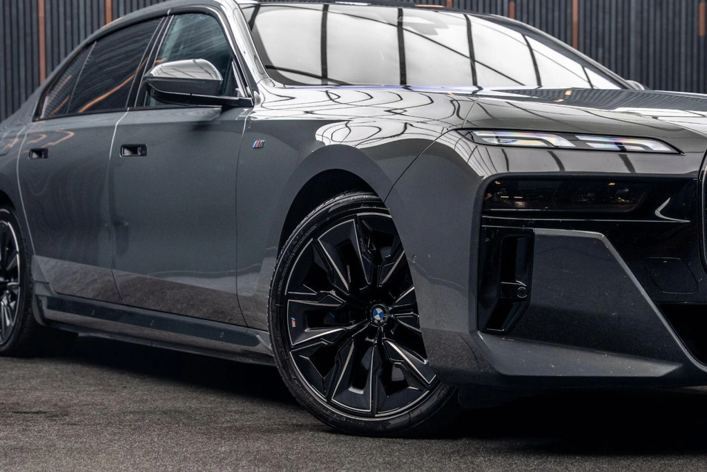 BMW 7 Series M760e Xdrive Ultimate Pack Grey #7