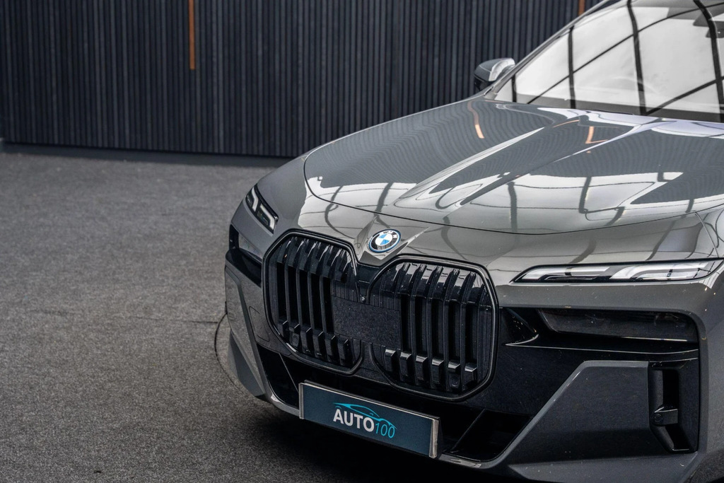 BMW 7 Series M760e Xdrive Ultimate Pack Grey #29