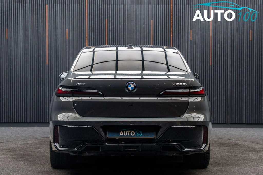 BMW 7 Series M760e Xdrive Ultimate Pack Grey #21