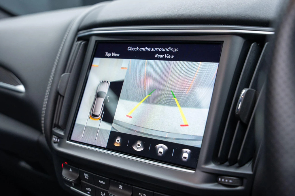 Maserati Levante Grey #10
