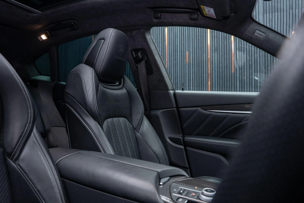 Maserati Levante Grey #43