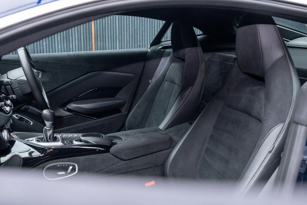Aston Martin Vantage Vantage V8 Roadster Silver #39