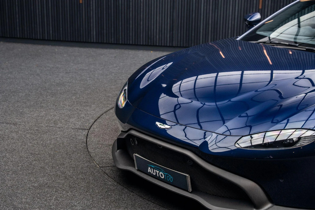 Aston Martin Vantage Vantage V8 Roadster Silver #16