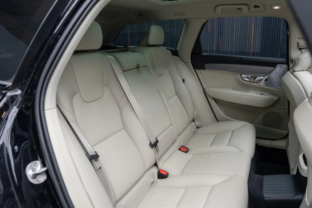 Volvo V90 2.0 T6 350 Rc Phev Plus Dark Black #40