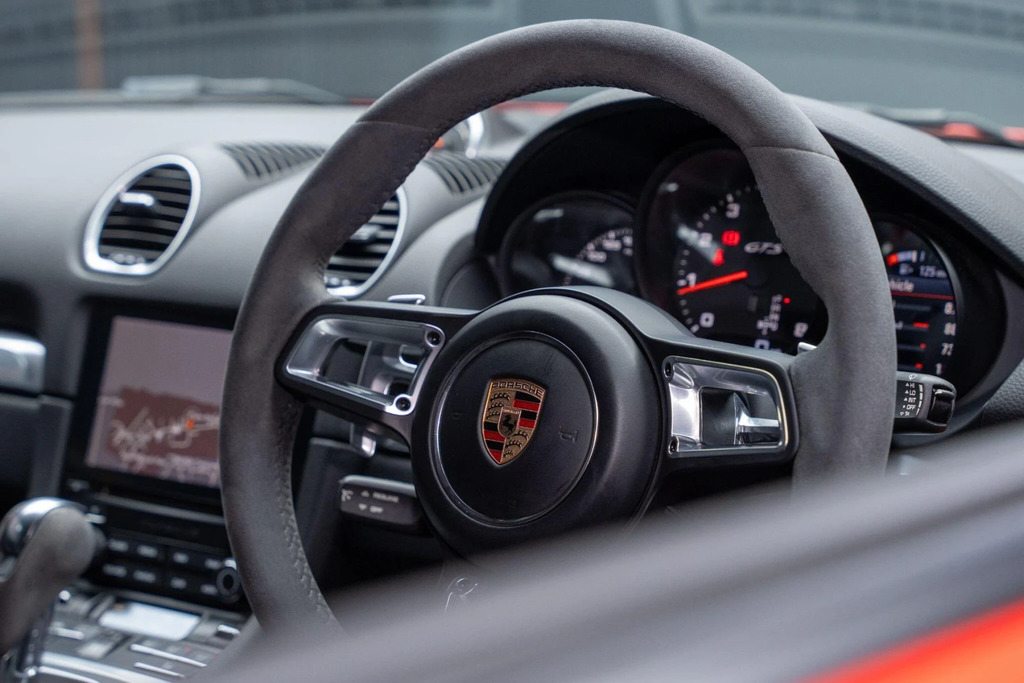 Porsche 718 Cayman 718 Cayman Black #42