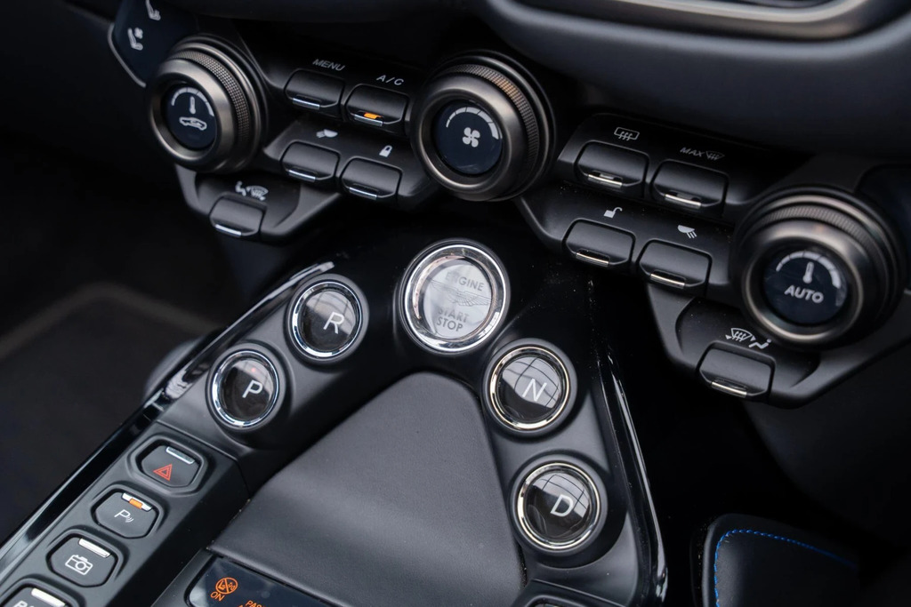 Aston Martin Vantage 4.0 V8 Euro 6 #22