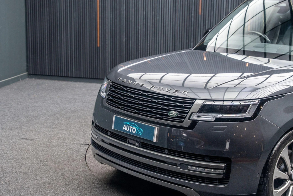 Land Rover Range Rover 4.4 P530 V8 First Edition Grey #29