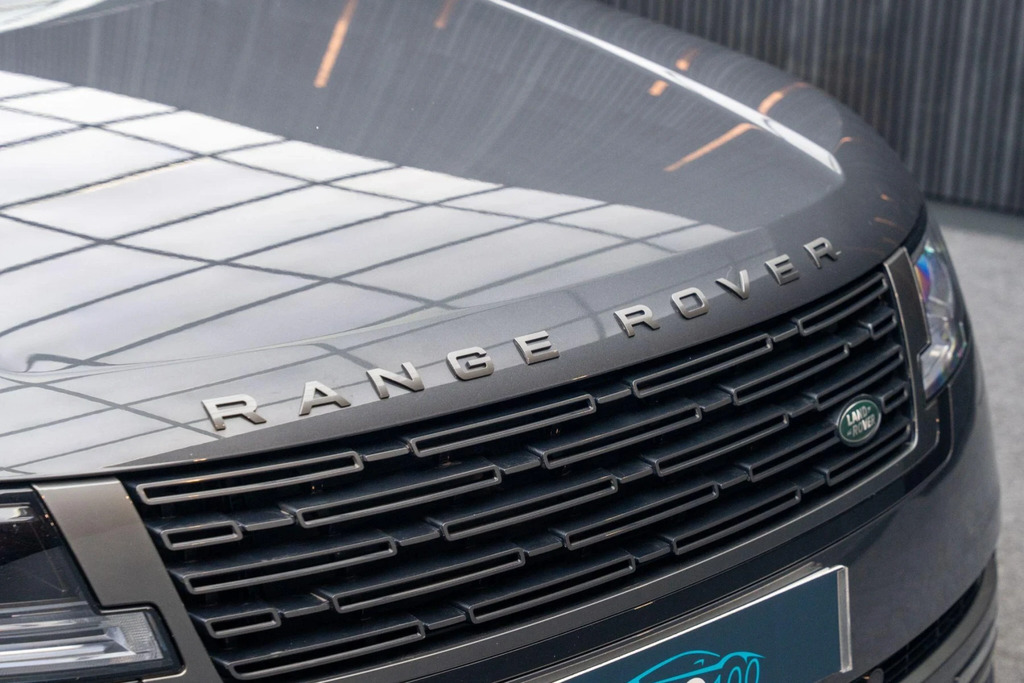 Land Rover Range Rover 4.4 P530 V8 First Edition Grey #27