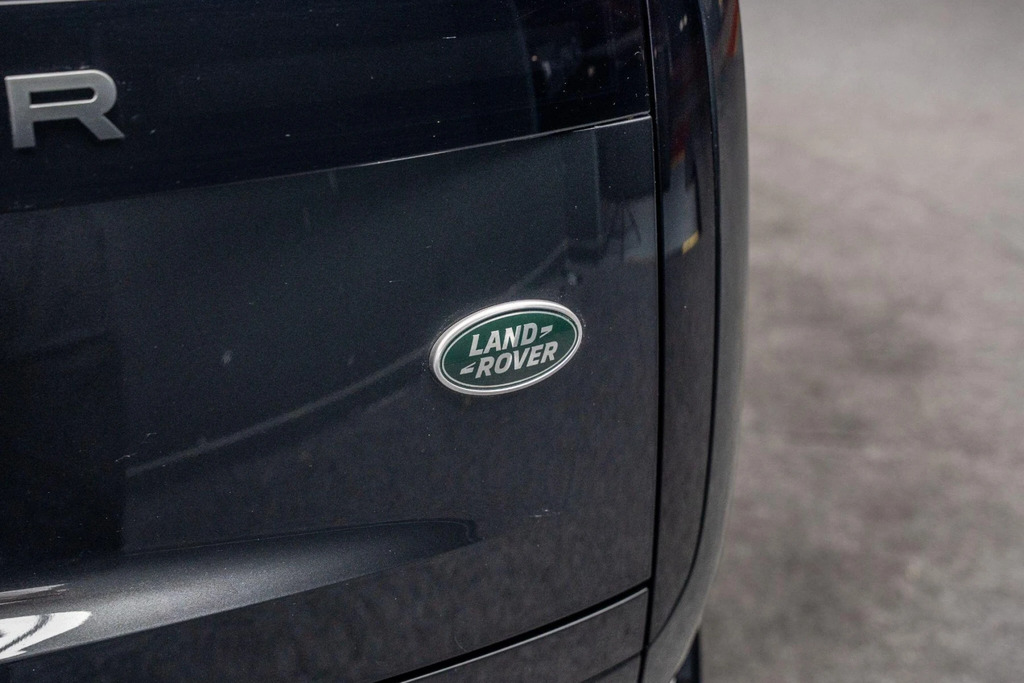 Land Rover Range Rover 4.4 P530 V8 First Edition Grey #25