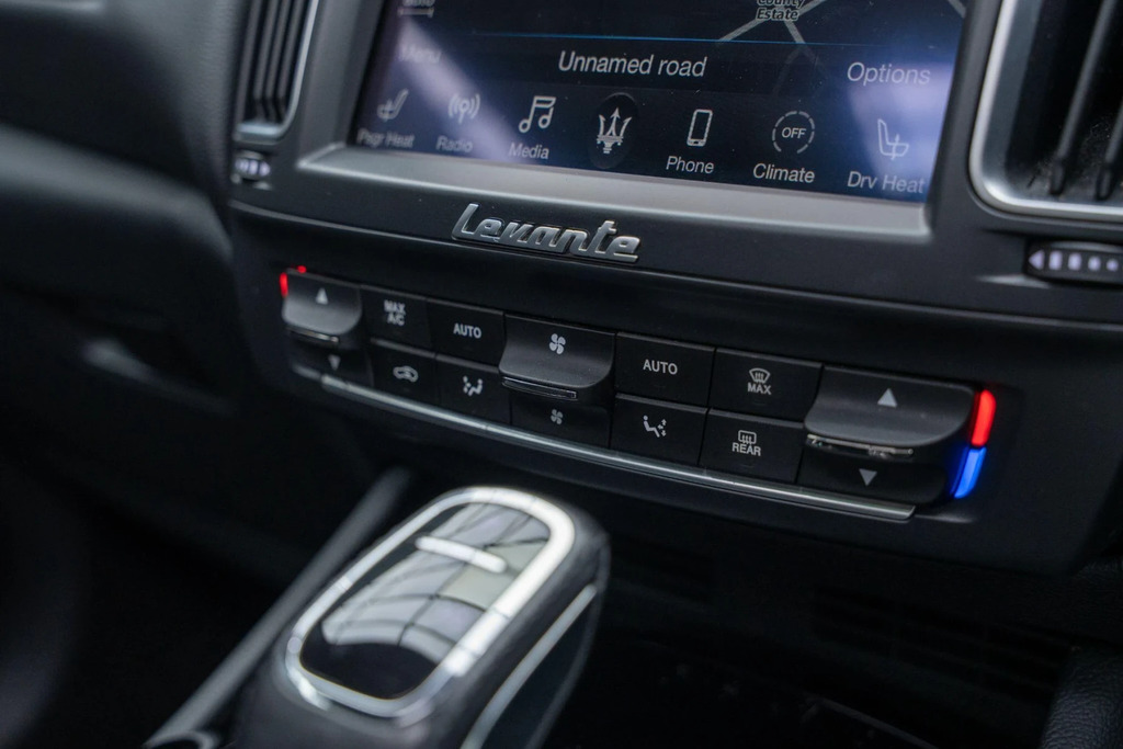 Maserati Levante V6 5dr Auto Blue #24