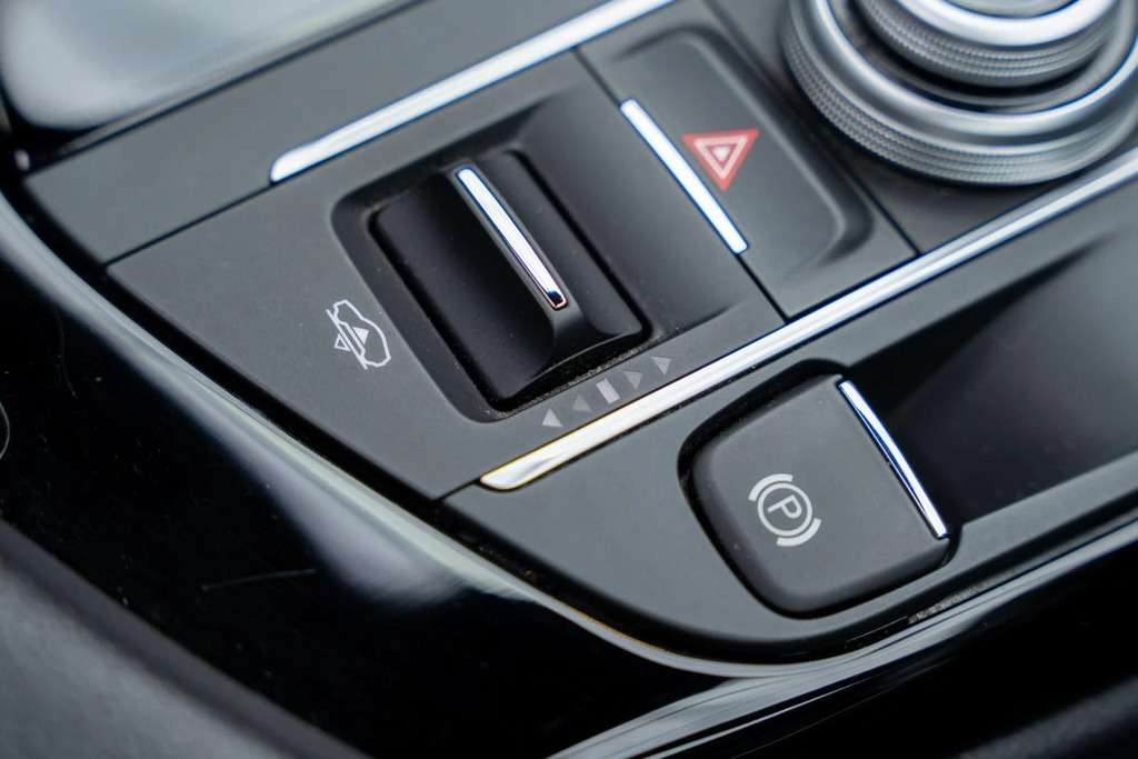 Maserati Levante V6 5dr Auto Blue #30