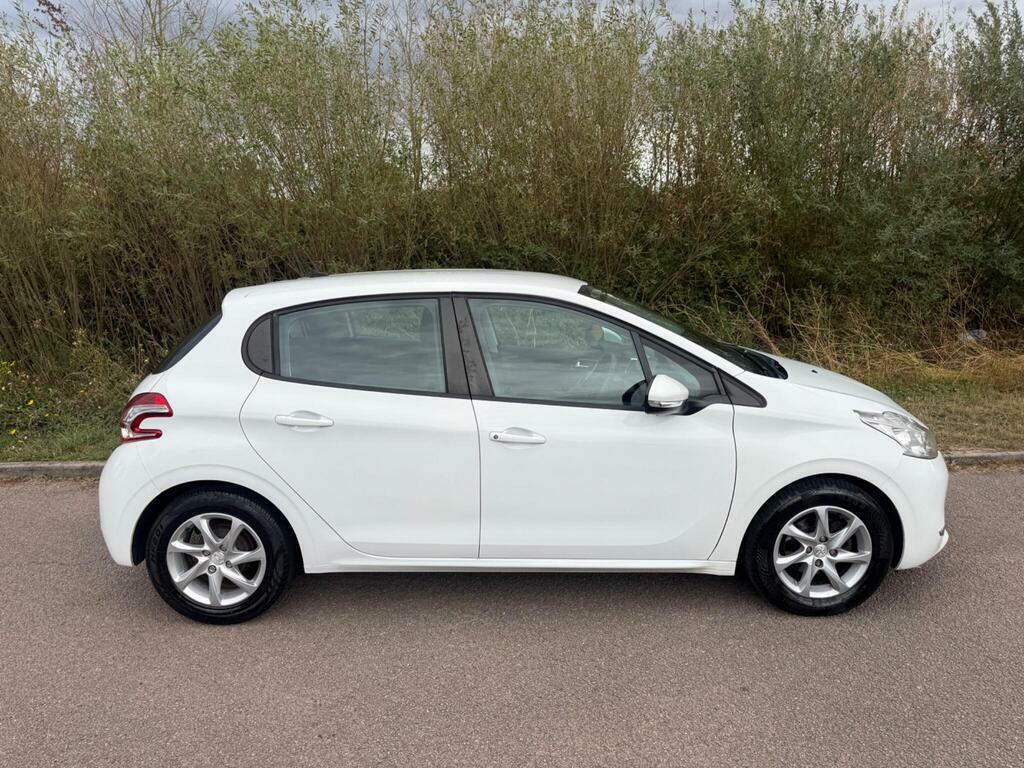 Peugeot 208 208 Active Silver #7