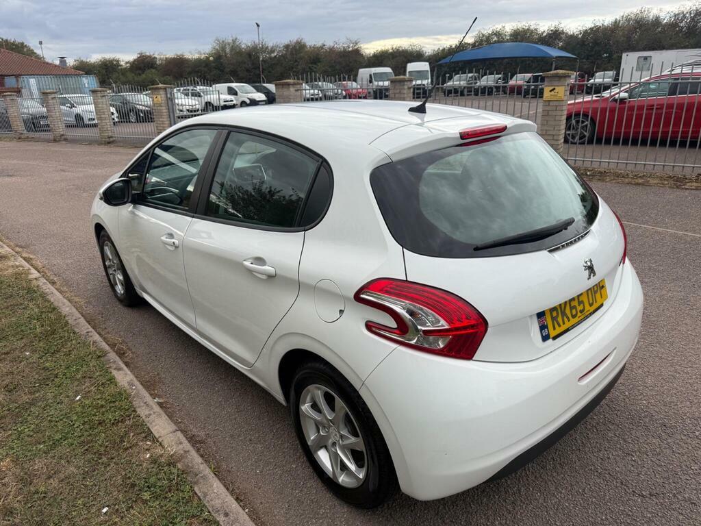 Peugeot 208 1.2 Puretech Active Euro 6 White #5