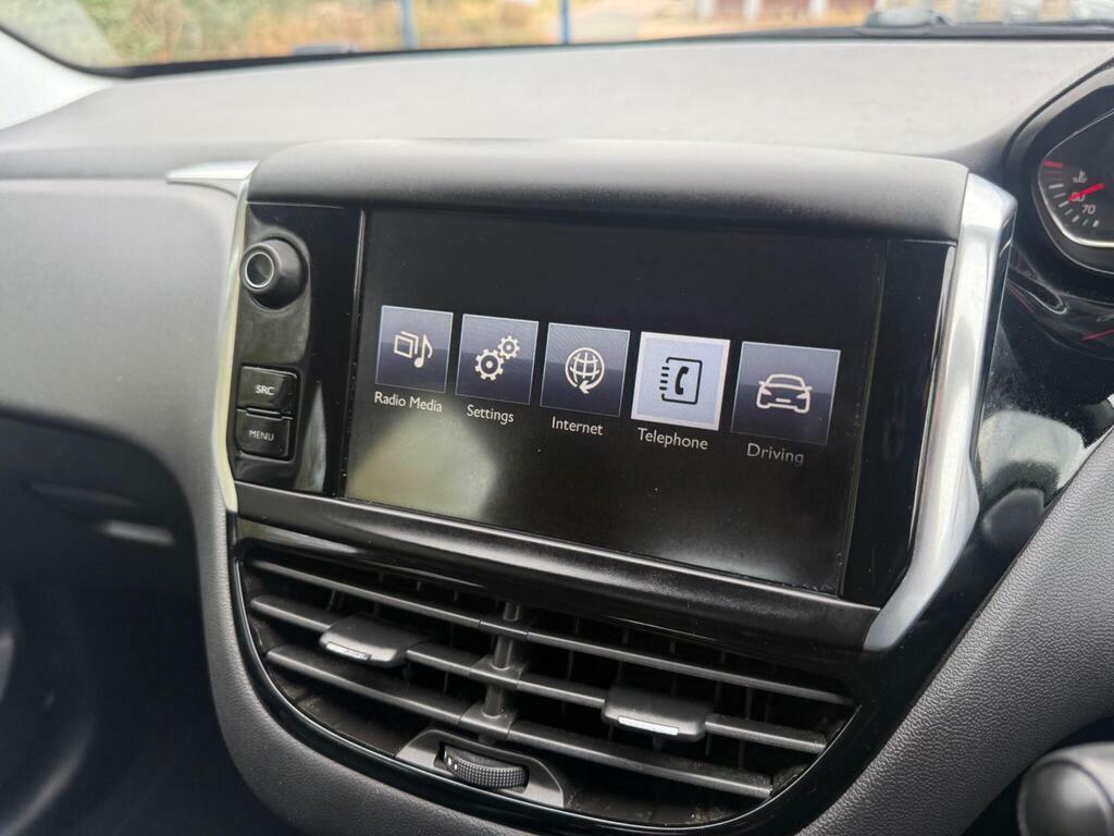 Peugeot 208 208 Active Silver #12