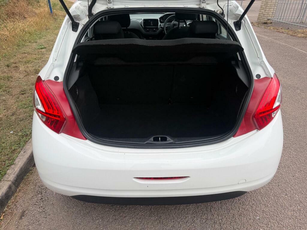Peugeot 208 208 Active Silver #16
