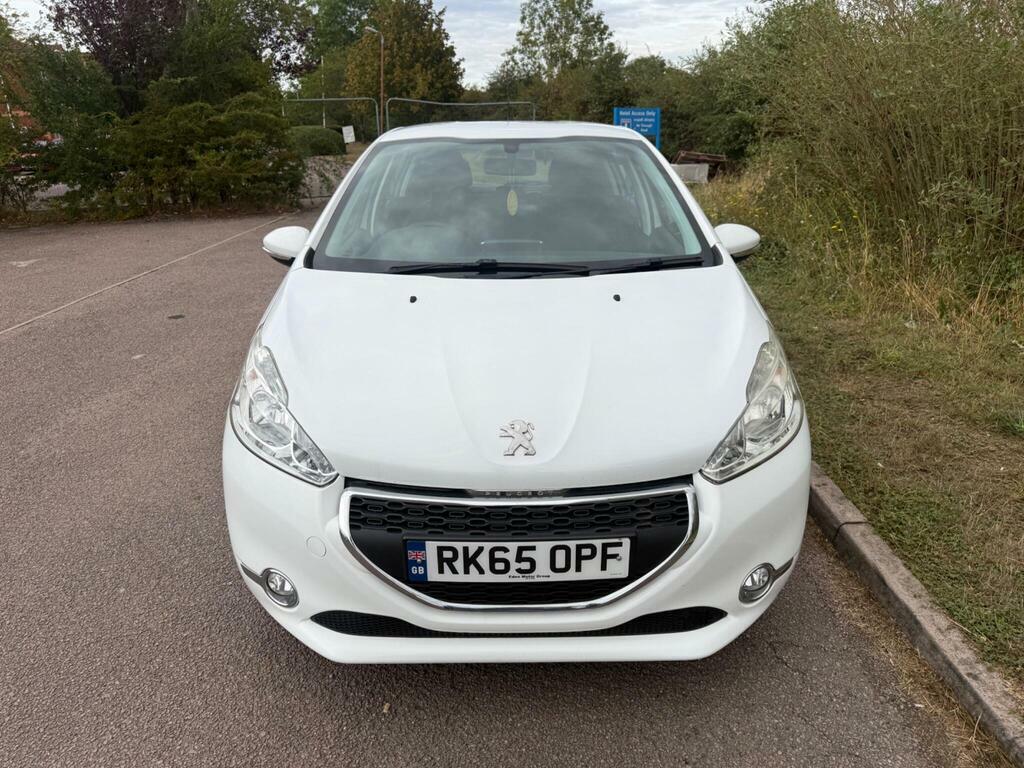 Peugeot 208 1.2 Puretech Active Euro 6 White #2