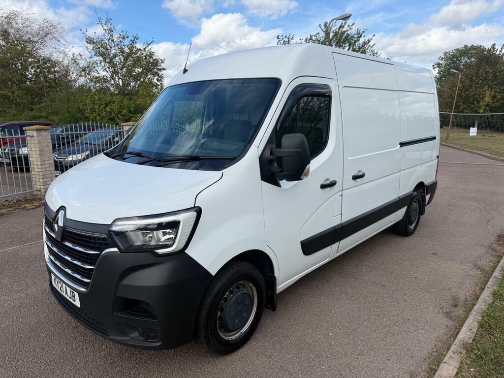 Renault Master 2.3 Dci Energy 35 Business Fwd Mwb Medium Roof Eur White #3