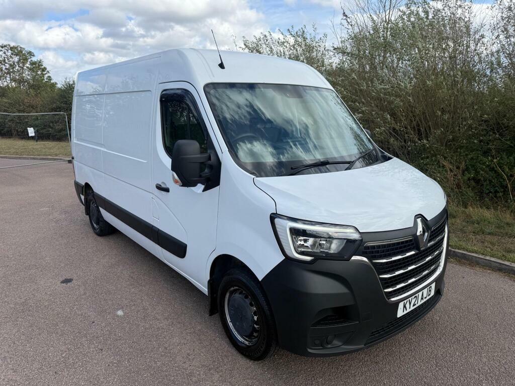 Renault Master 2.3 Dci Energy 35 Business Fwd Mwb Medium Roof Eur White