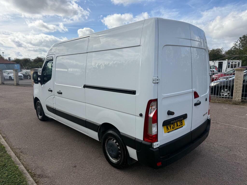 Renault Master 2.3 Dci Energy 35 Business Fwd Mwb Medium Roof Eur White #5