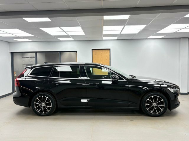 Volvo V60 2.0 D3 Momentum Estate Euro 6 Ss Black #3
