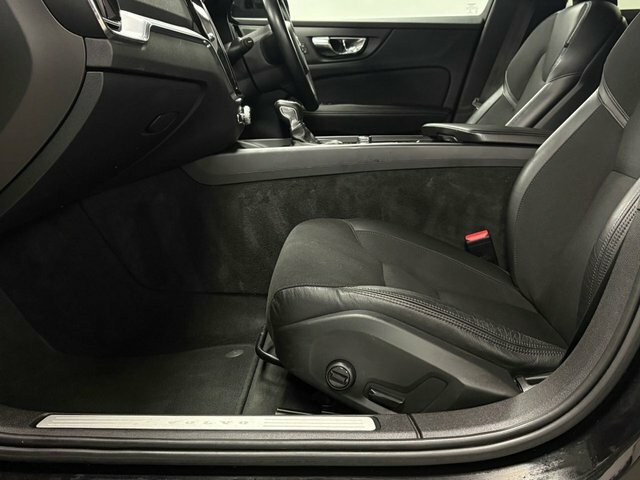 Volvo V60 D2 Se Nav Black #7
