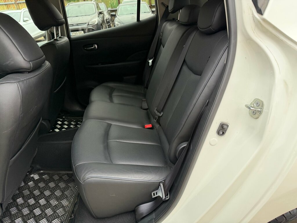 Nissan Leaf 30Kwh Acenta White #10