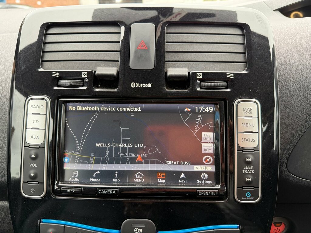 Nissan Leaf 30Kwh Acenta White #21