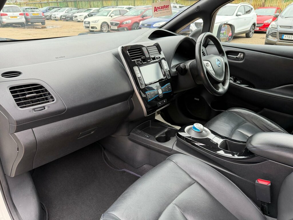 Nissan Leaf 30Kwh Acenta White #7