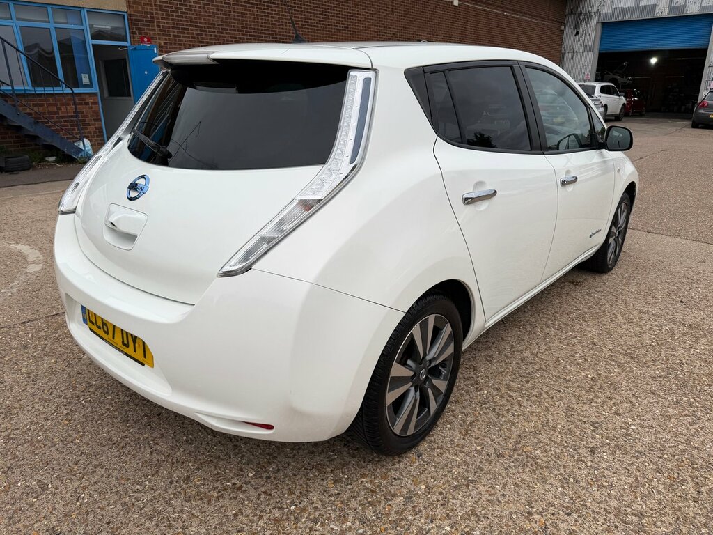 Nissan Leaf 30Kwh Acenta White #24